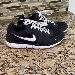 Black and White Rare Nike 5.0 sneakers athletic